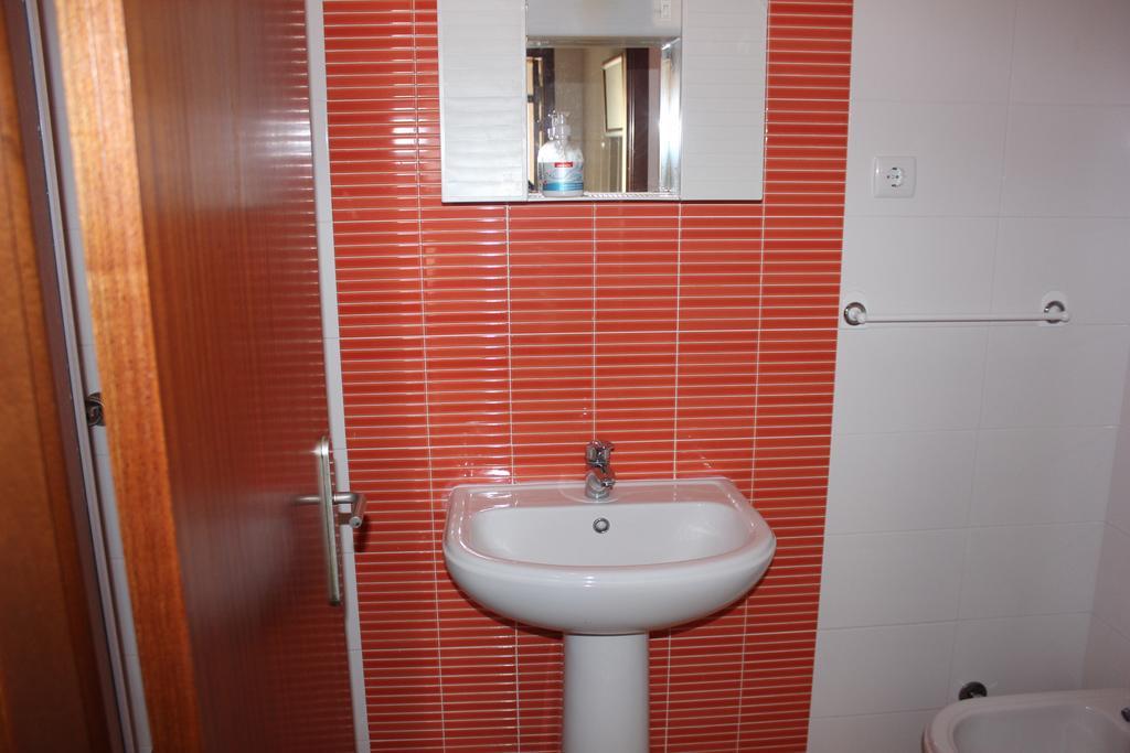 Hospedaria A Primorosa Nazaré Kamer foto